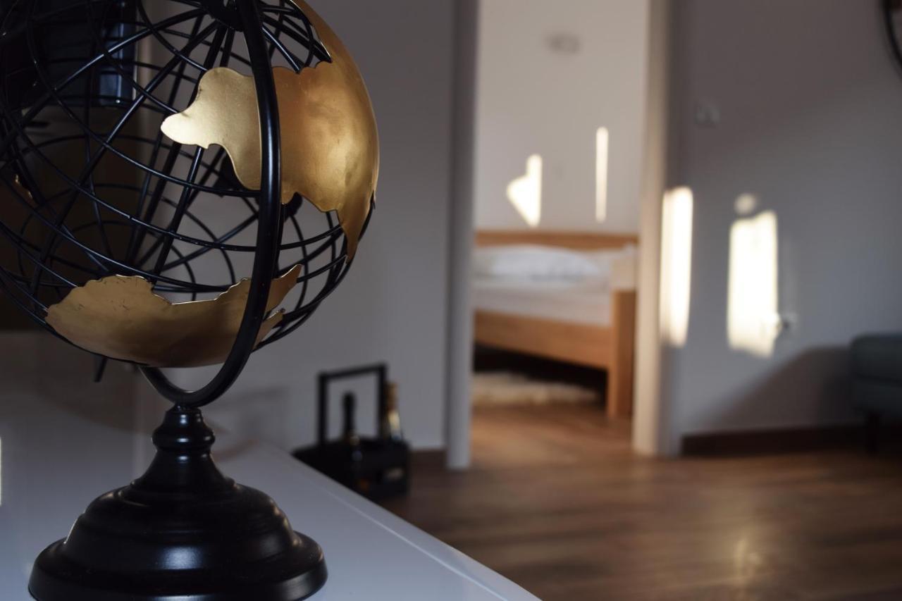 Luxury Apartment Ledo 로고즈니차 외부 사진