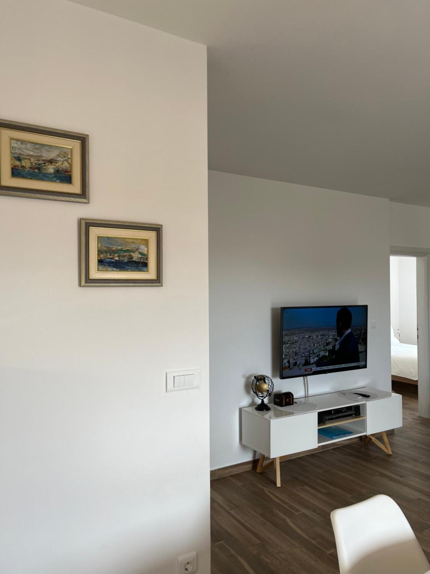 Luxury Apartment Ledo 로고즈니차 외부 사진