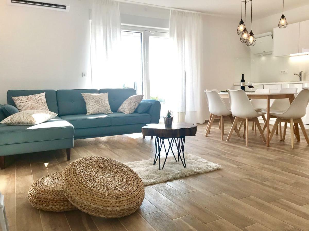 Luxury Apartment Ledo 로고즈니차 외부 사진