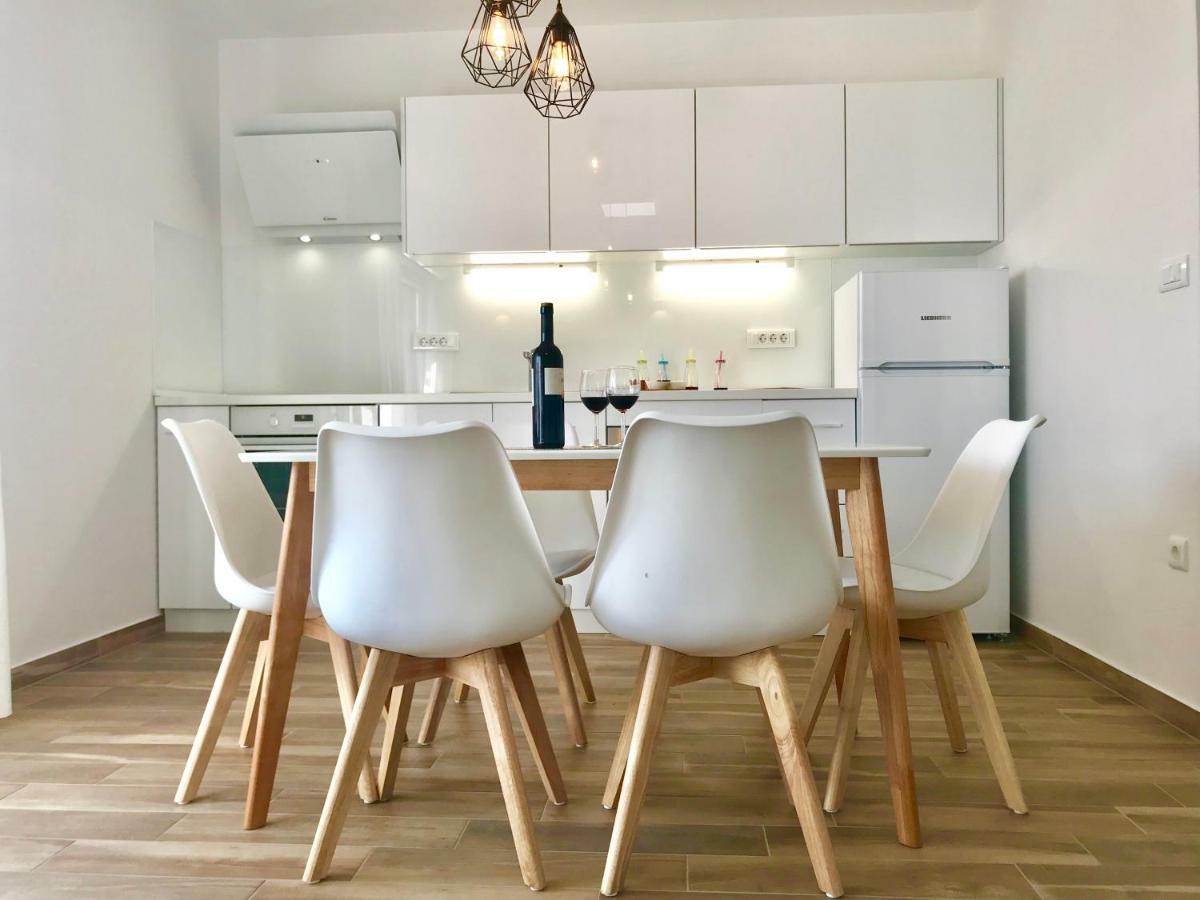 Luxury Apartment Ledo 로고즈니차 외부 사진